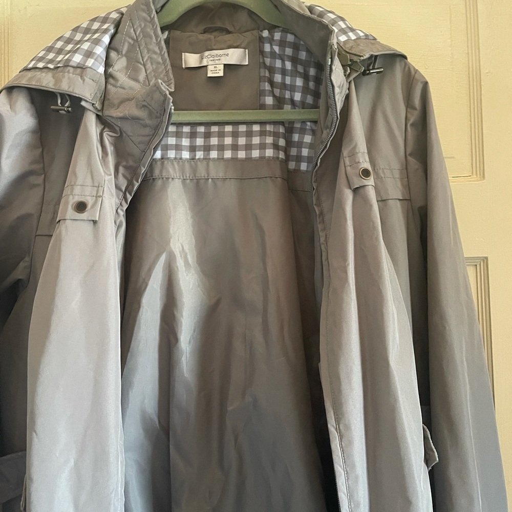 Jacket/Raincoat Light army green with check hood - Picture 3 of 5